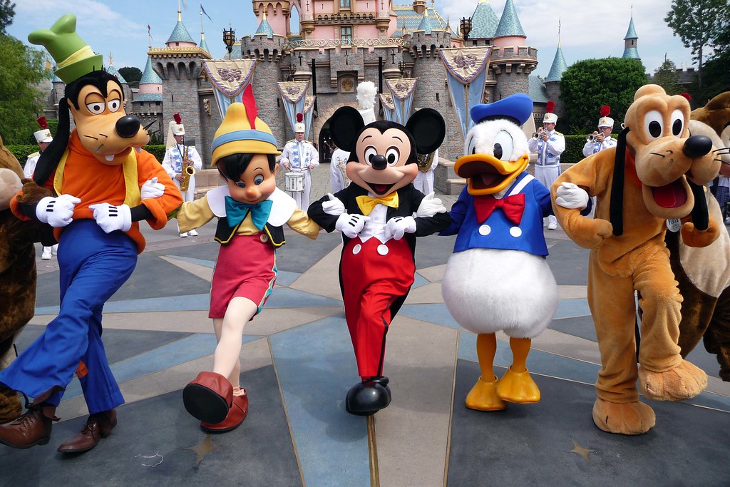 Disney Characters In Disneyland