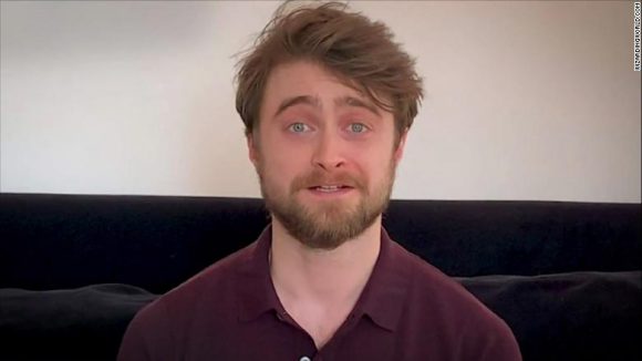 Daniel Radcliffe Reads Harry Potter 5048