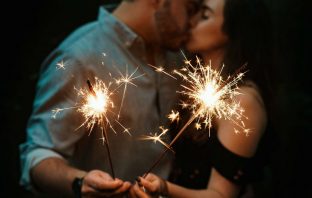 Why Do We Kiss On New Year’s Eve?